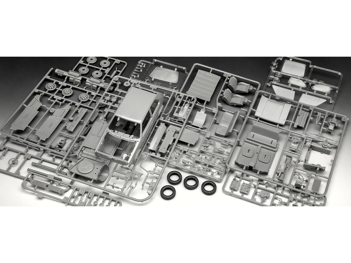 Maquette voiture Revell 05623 Coffret Cadeau"50 ans VW Golf1GTi" avec accessoires de base
