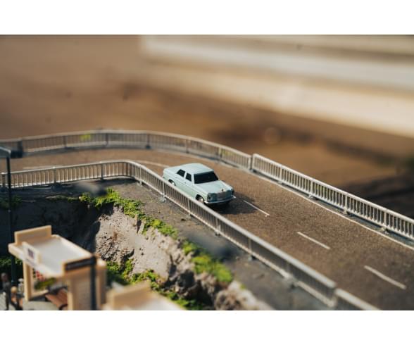 Mini voiture RC M-B 200/8 bleu 1/87