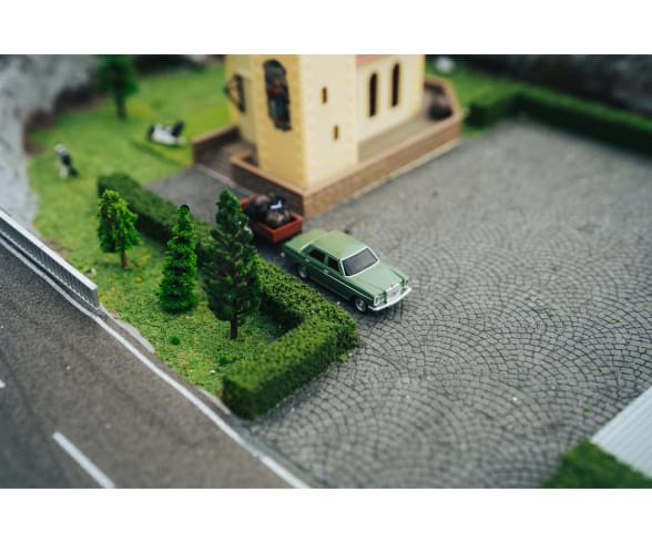Mini voiture RC M-B 200/8 vert avec remorque 1/87