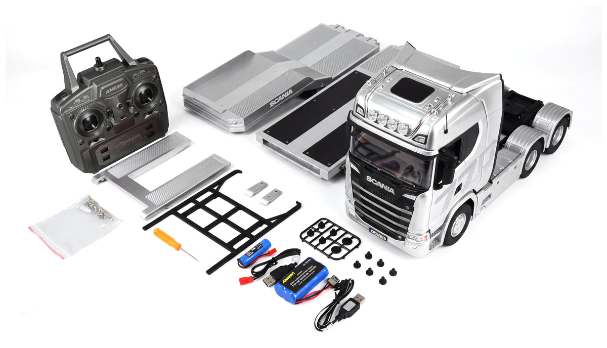 Amewi Scania 770S gris 1/18 avec remorque porte-engins RC - Breizh Modélisme.