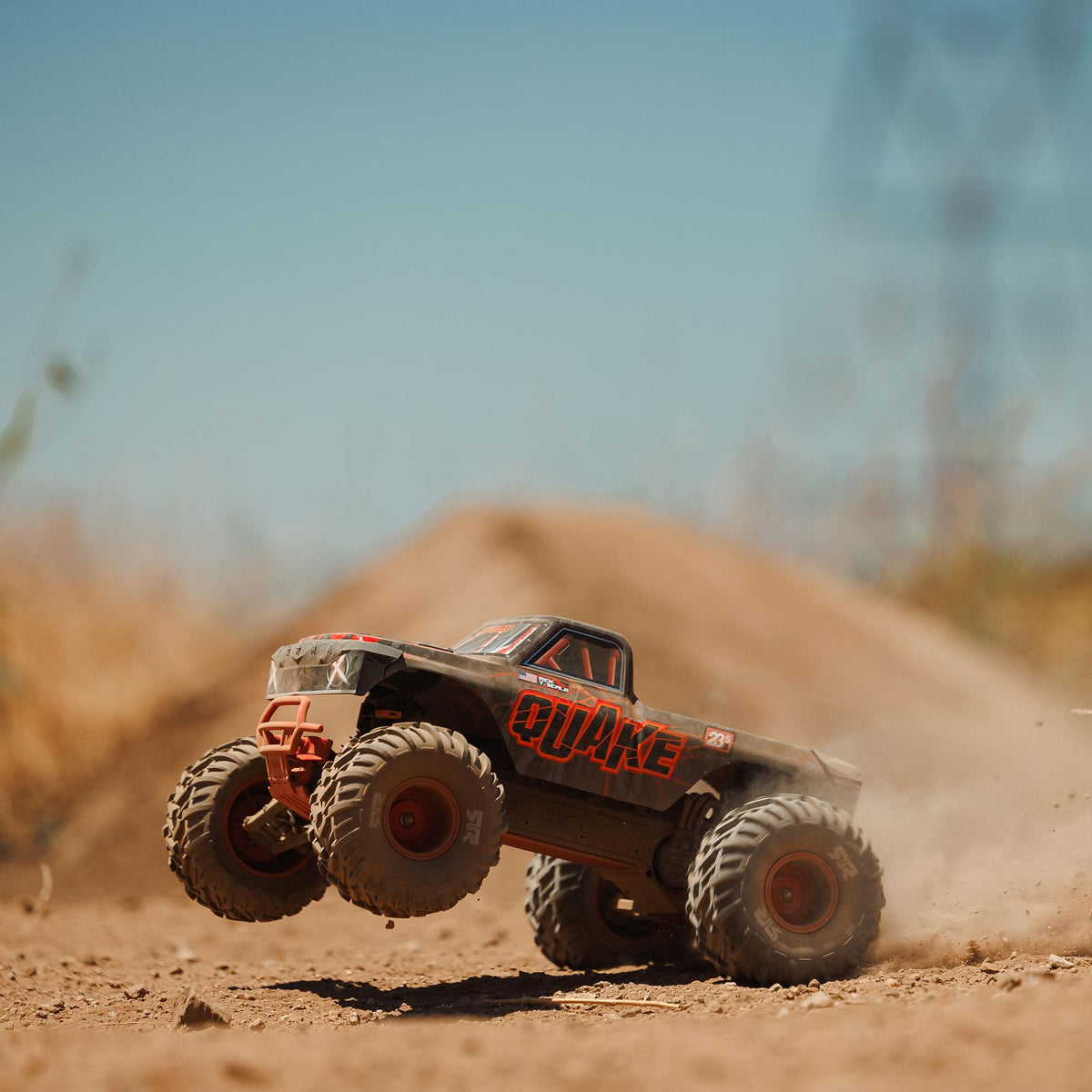 Monster truck RC Arrma Quake 223S 2WD 1/10 brushless RTR rouge – ARA3537T1
