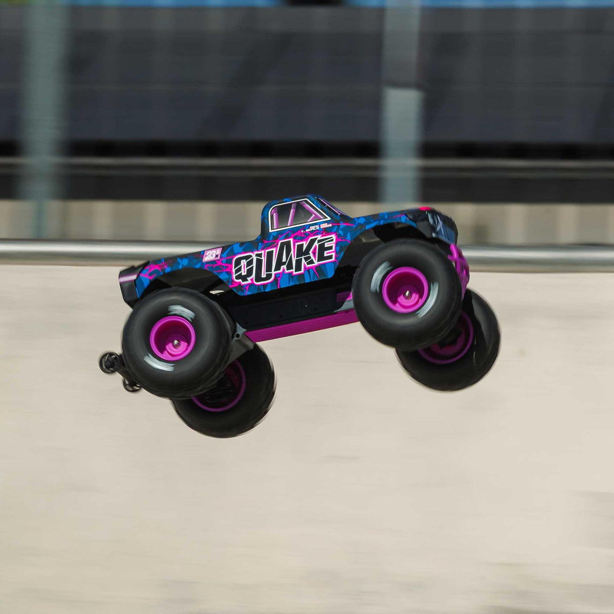 Monster truck RC Arrma Quake 223S 2WD 1/10 brushless RTR violet – ARA3537T3