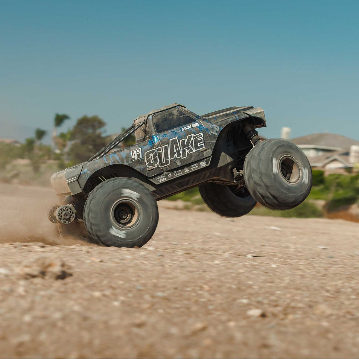 Monster truck RC ARRMA Quake 4S DSC 4x4 RTR 1/8 noir/perle – ARA4437T3