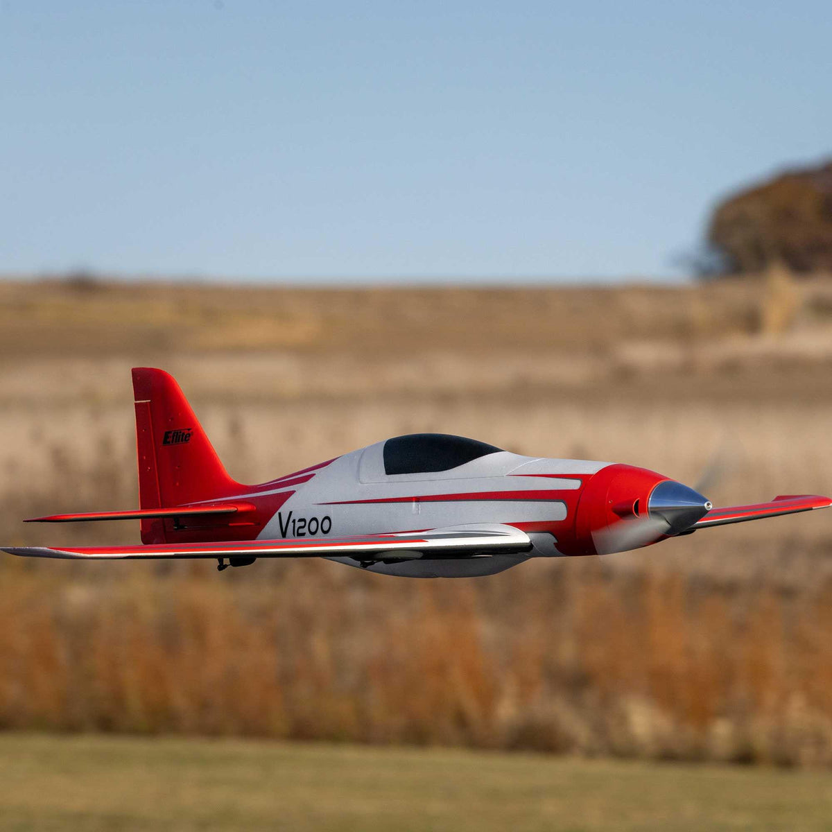 E-flite V1200 1.2m BNF Basic avec AS3X+ et SAFE