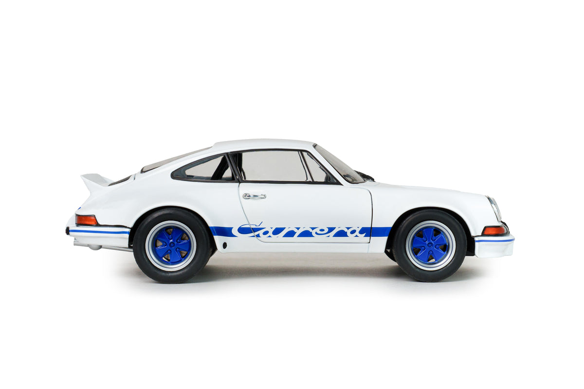 Solido S1801119 Voiture miniature collection 1/18 Porsche 911 RSR – White / Blue Carrera Stripes – 1973