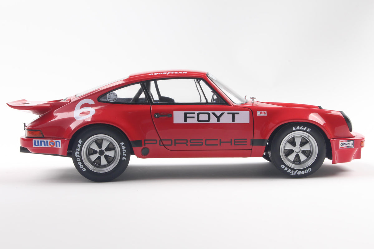 Solido s1810706 Voiture miniature collection 1/18 Porsche 911 rose 3 Pearson iroc Daytona 1974 - Breizh Modélisme.
