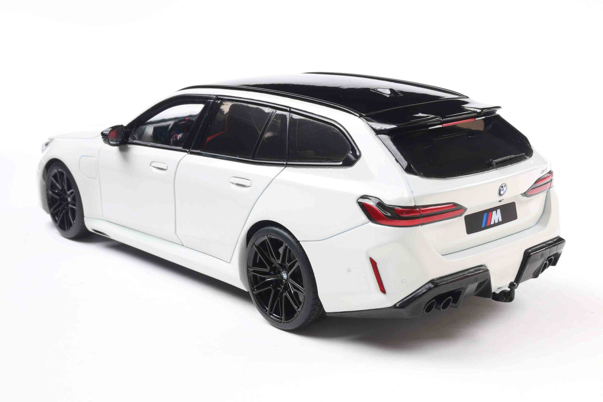 Solido S1814802 Voiture miniature collection 1/18 BMW M5 Touring – Alpine White Solid – 2025
