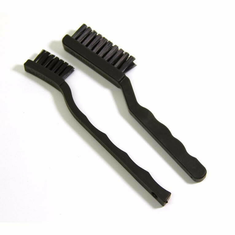 2 Brosses de nettoyage châssis courte et medium - Breizh Modélisme.