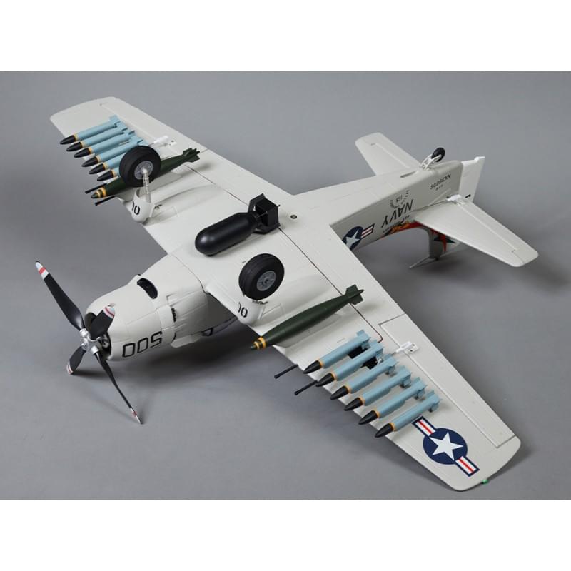 Avion RC 800mm A1 Skyraider Warbird PNP kit DB006PG - Breizh Modélisme.