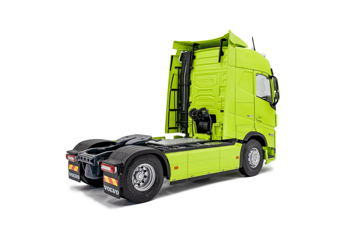 Solido S2400107 Camion miniature collection 1/24 Volvo FH Globetrotter XL Neon vert 2023