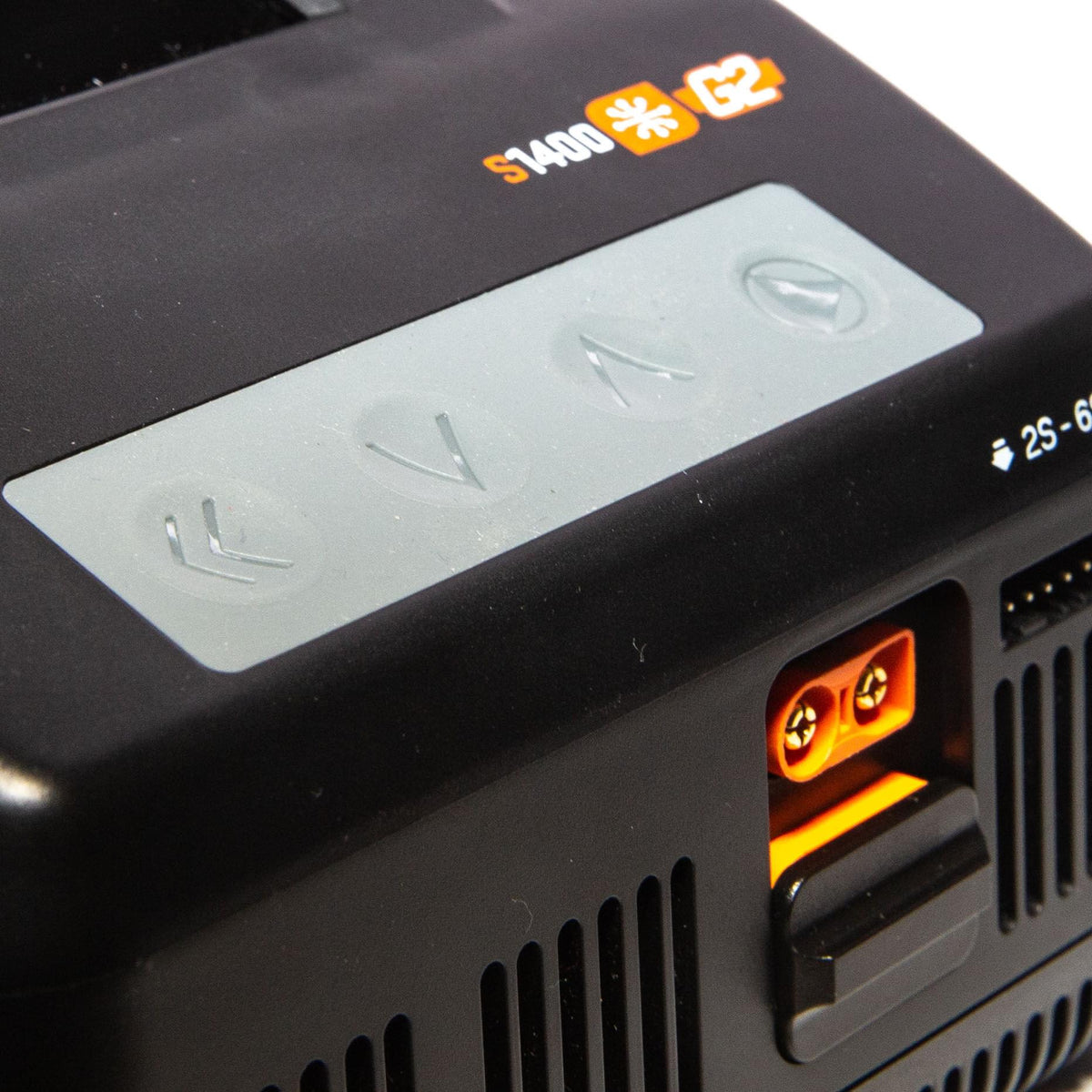 Chargeur intelligent S1400 G2 AC 1x400W - SPMXC2040I - Breizh Modélisme.
