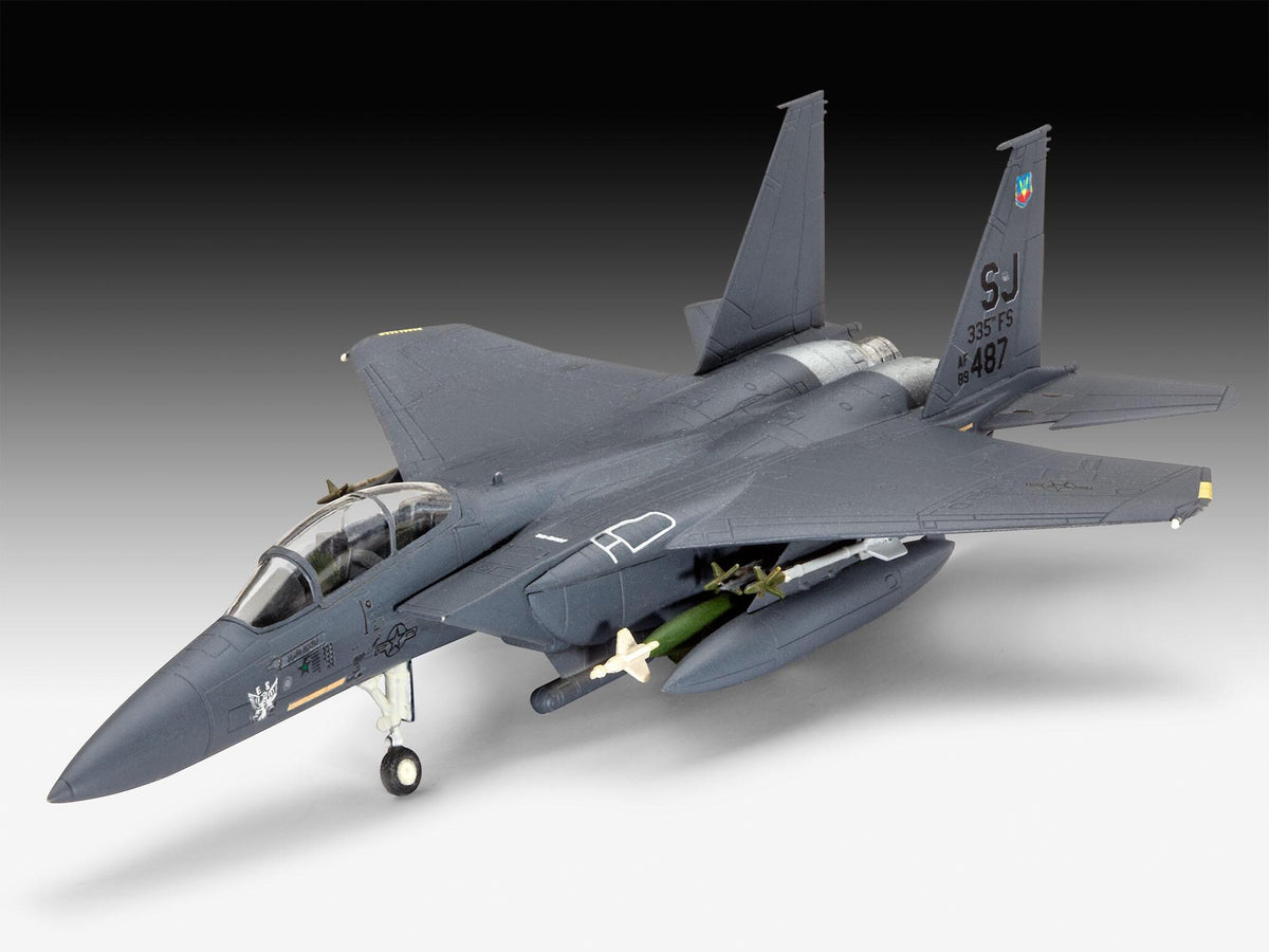 Maquette Revell Starter kit 73972 F-15E Strike Eagle & bombs avec accessoires de base