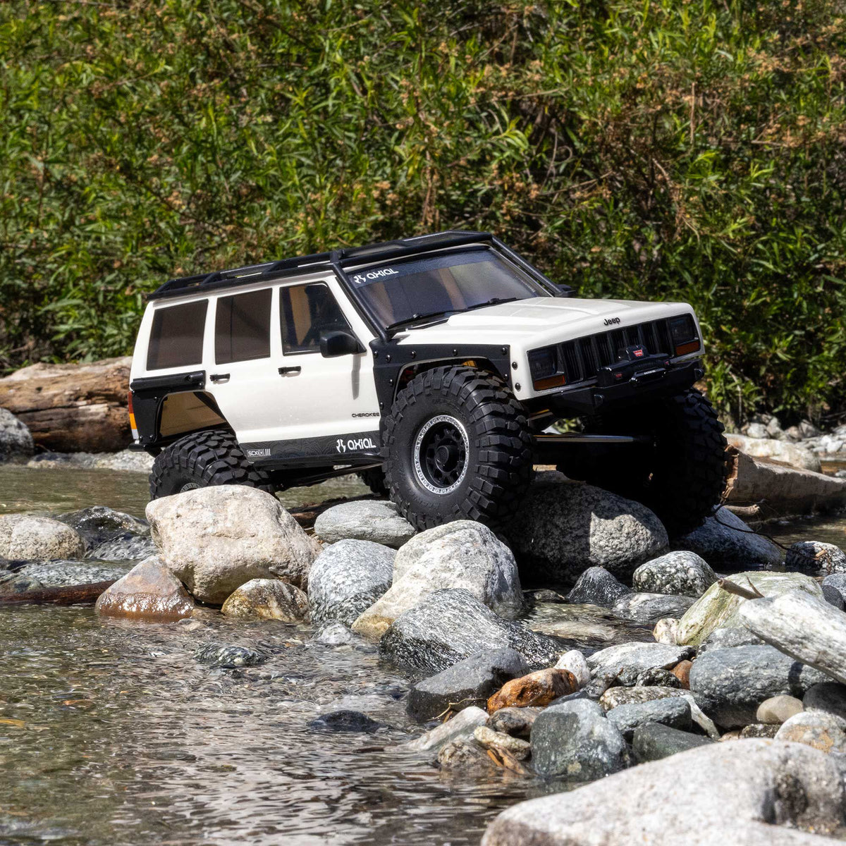 Crawler Axial SCX10 III Jeep Cherokee XJ 1/10 4x4 RTR blanc AXI-2037T2