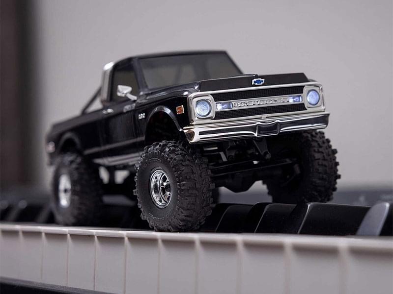 Crawler 1/30 Chevrolet K10 4X4 RTR  noir AXI-2260T2