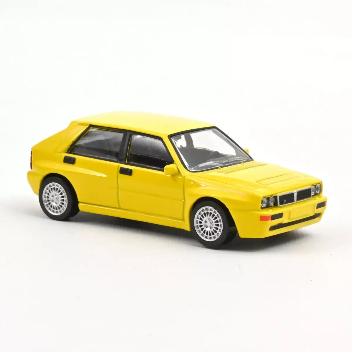 Voiture miniature 1/43 Lancia Delta Jaune Norev Display