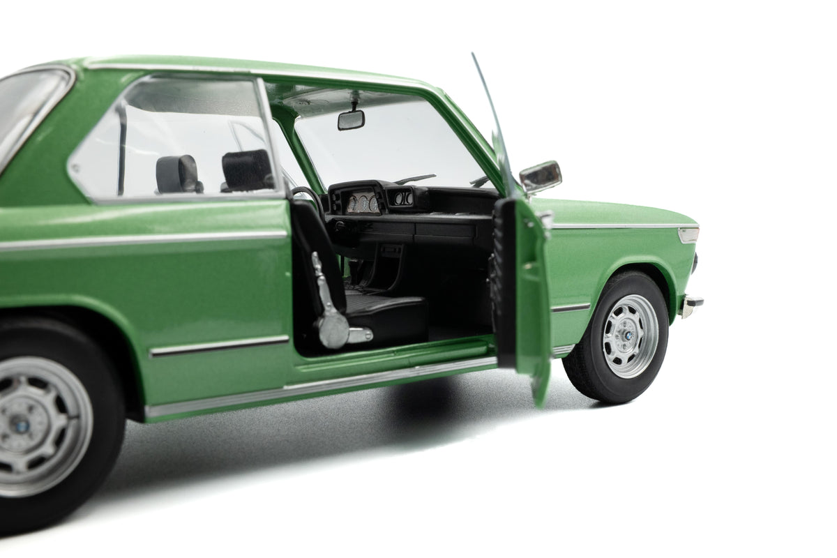 Solido S1808604 Voiture miniature collection 1/18 BMW 1602 – Taiga – 1971