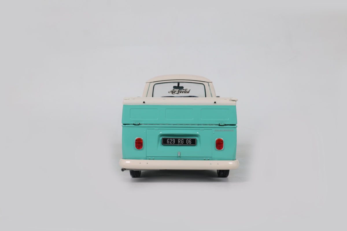 Solido S1809405 miniature collection 1/18 Volkswagen T2 Pick up turquoise blanc 1968 - Breizh Modélisme.