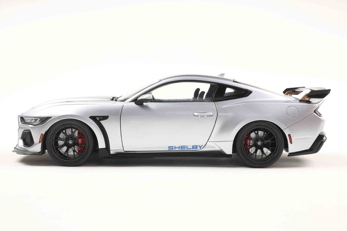 Solido S1813803 Voiture miniature collection 1/18 Shelby Mustang Super snake – Grise – 2025