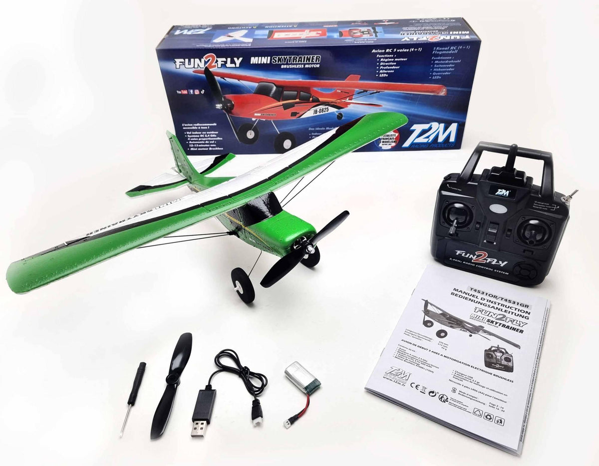 Avion débutant mini Skytrainer vert - T4531GR - Breizh Modélisme.