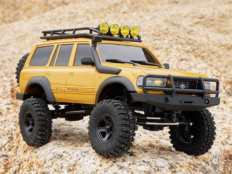Crawler FMS 1/18 Toyota LC80 jaune FCX18 Prêt à rouler 11831 RTR - Breizh Modélisme.