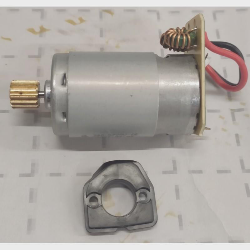 Moteur et support pour DF-Fun-Racer 1/14 4WD RTR - 7617 - Breizh Modélisme.
