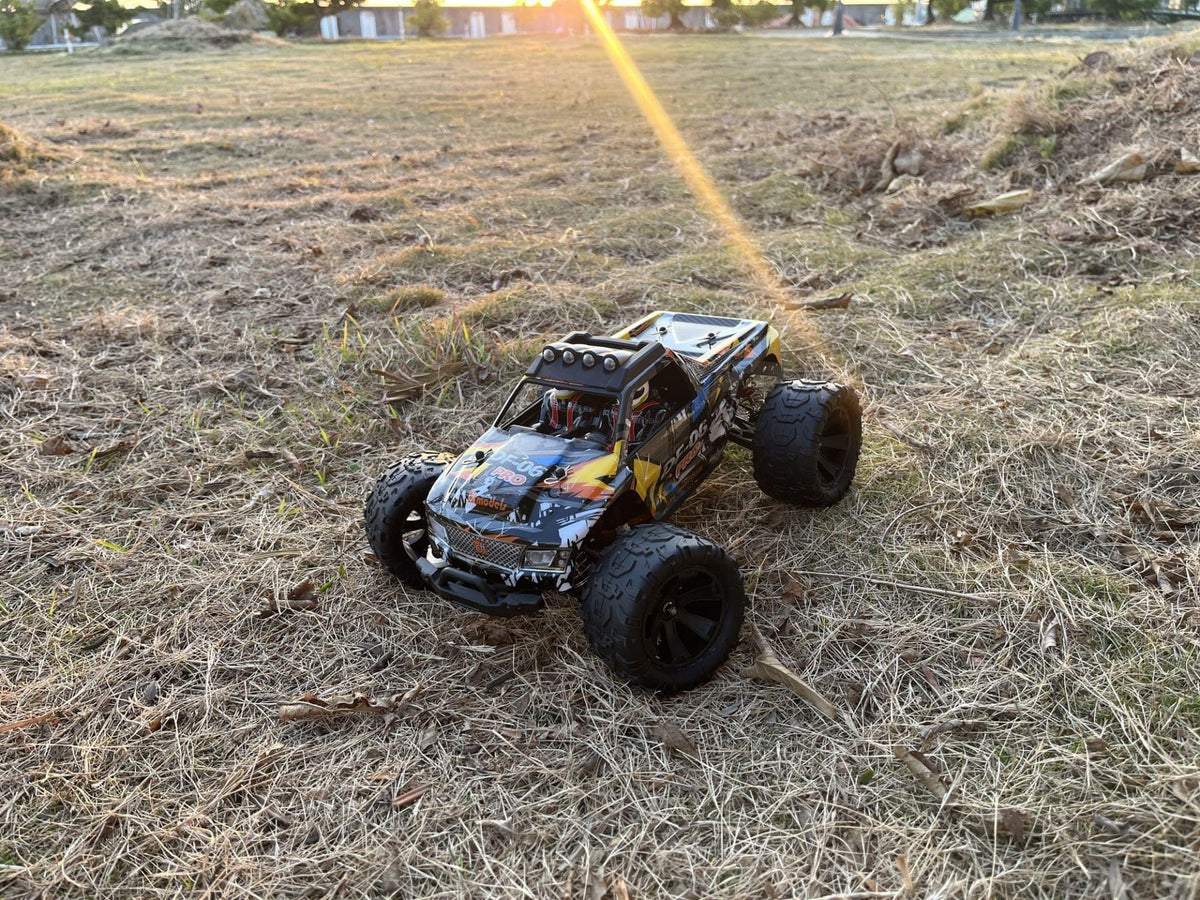 DF Models Truck RC DF-06 Pro Brushless RTR 1/14 - 90km/h 4WD 3148 - Breizh Modélisme.