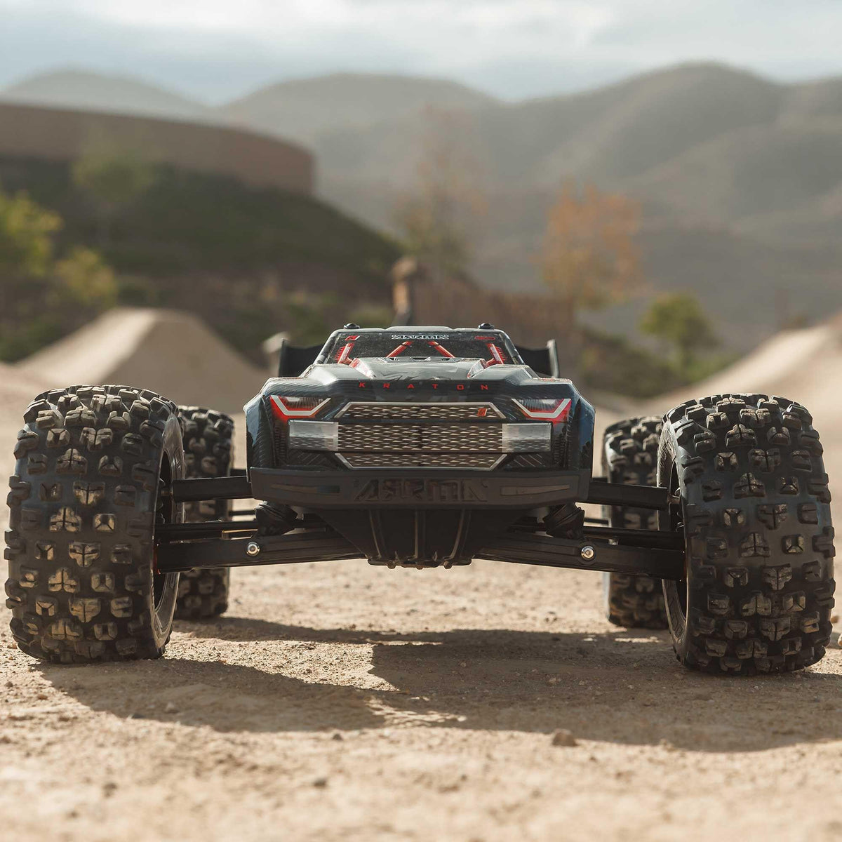Arrma 1/8 Truggy Kraton 6S EXtreme Bash 4x4 RTR - ARA8708V6T1 - Breizh Modélisme.