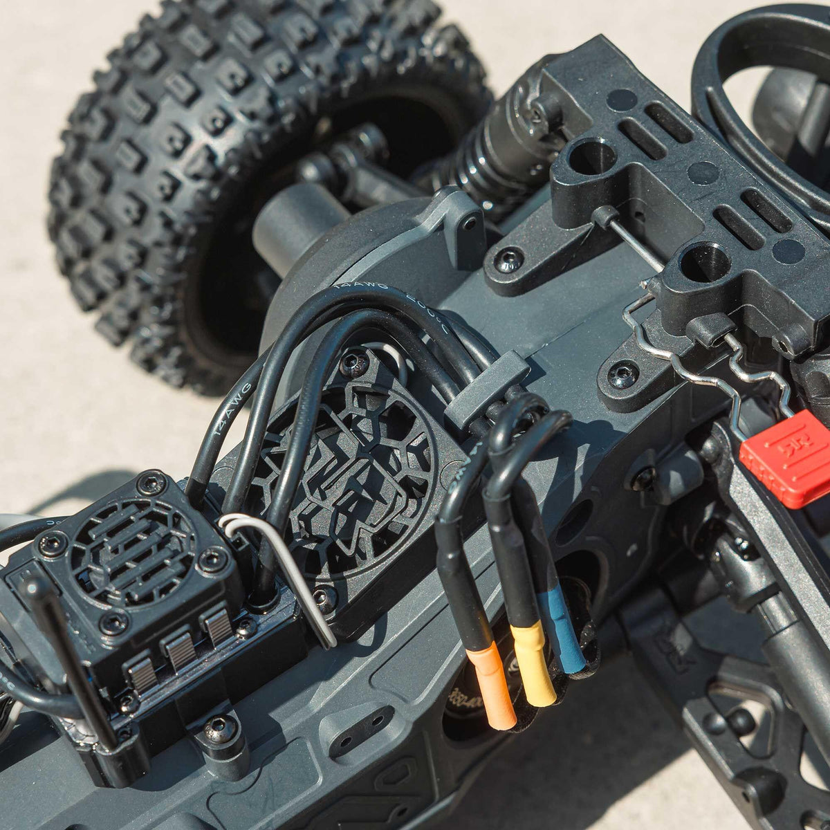 Arrma Fury 223S BLX Brushless 2WD Short Course bleu RTR - ARA3521T1 - Breizh Modélisme.