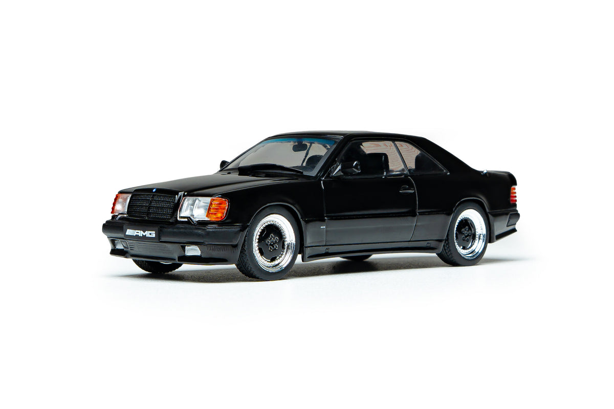Voiture miniature 1/43 Mercedes-Benz 300CE 6.0 AMG « The Hammer » Widebody Noire 1988 Solido S4318901