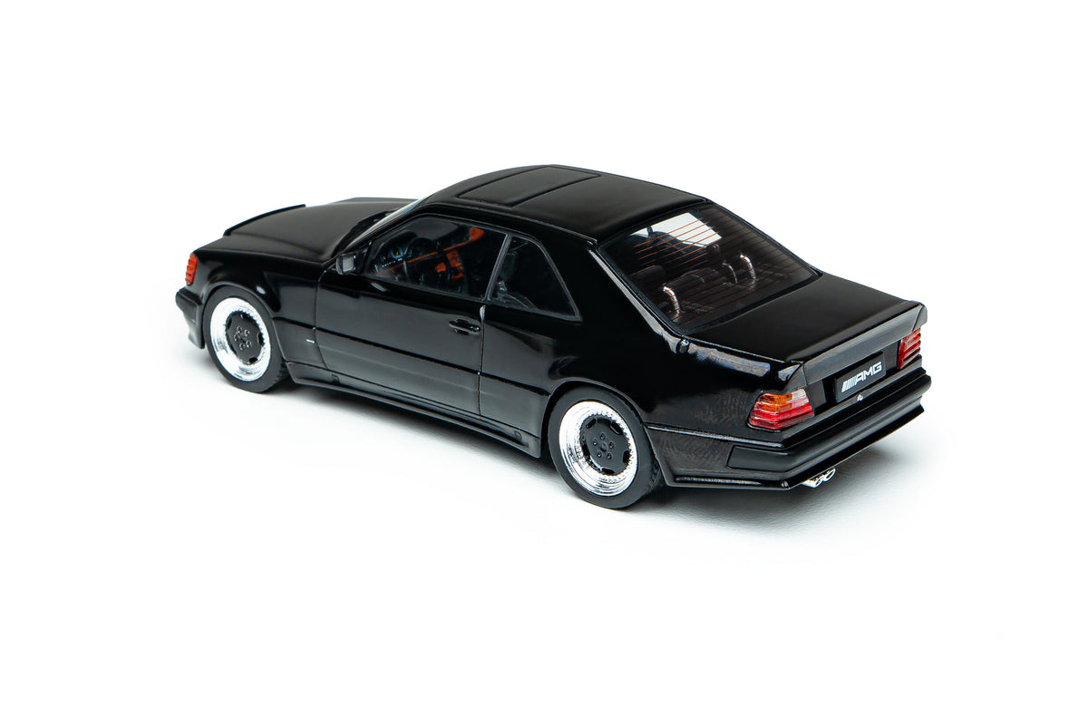 Voiture miniature 1/43 Mercedes-Benz 300CE 6.0 AMG « The Hammer » Widebody Noire 1988 Solido S4318901
