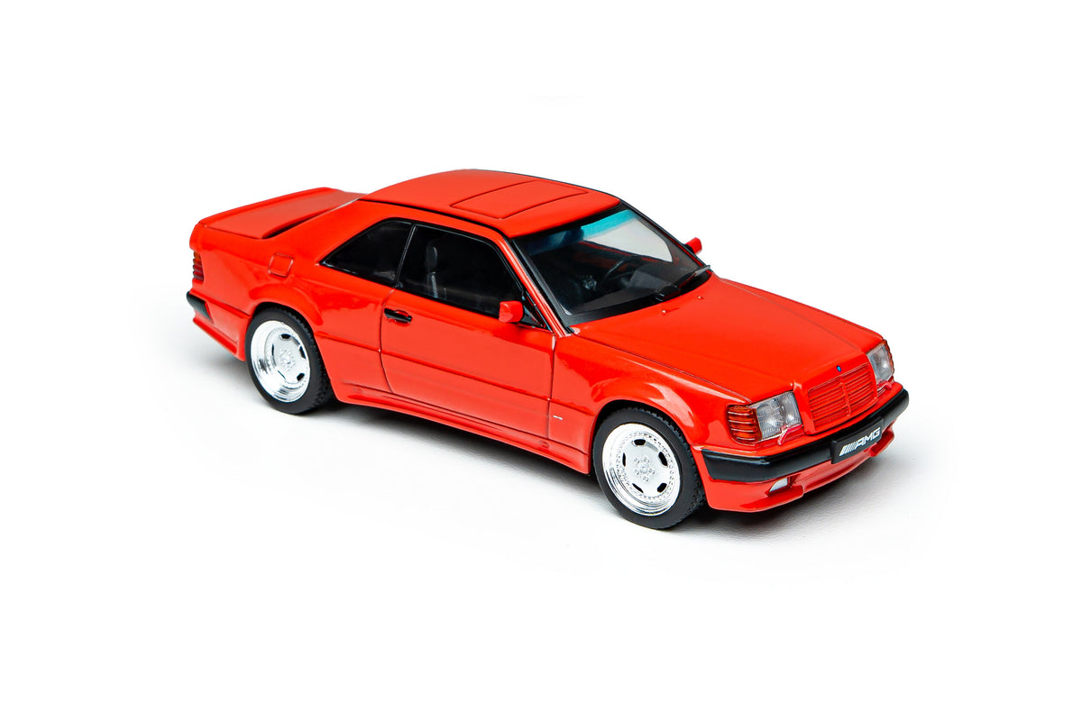 Voiture miniature 1/43 Mercedes-Benz 300CE 6.0 AMG « The Hammer » Widebody Rouge 1988 Solido S4318902