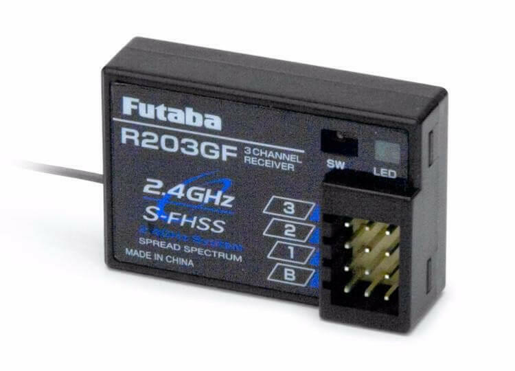 Radio Futaba 3PV + récepteur R203GF S-FHSS - Breizh Modélisme.