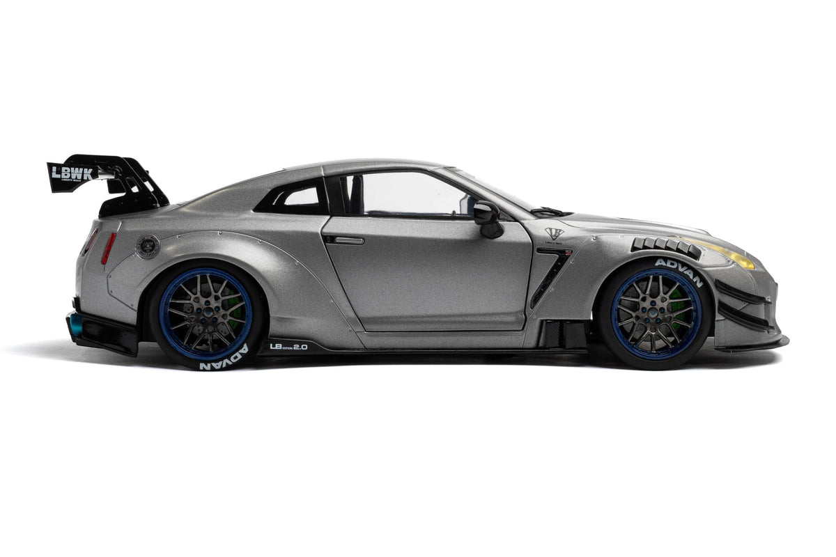 Solido S1805815 miniature collection 1/18 Nissan GT-R (R35) W/ Liberty Walk 2.0 2023 - Breizh Modélisme.