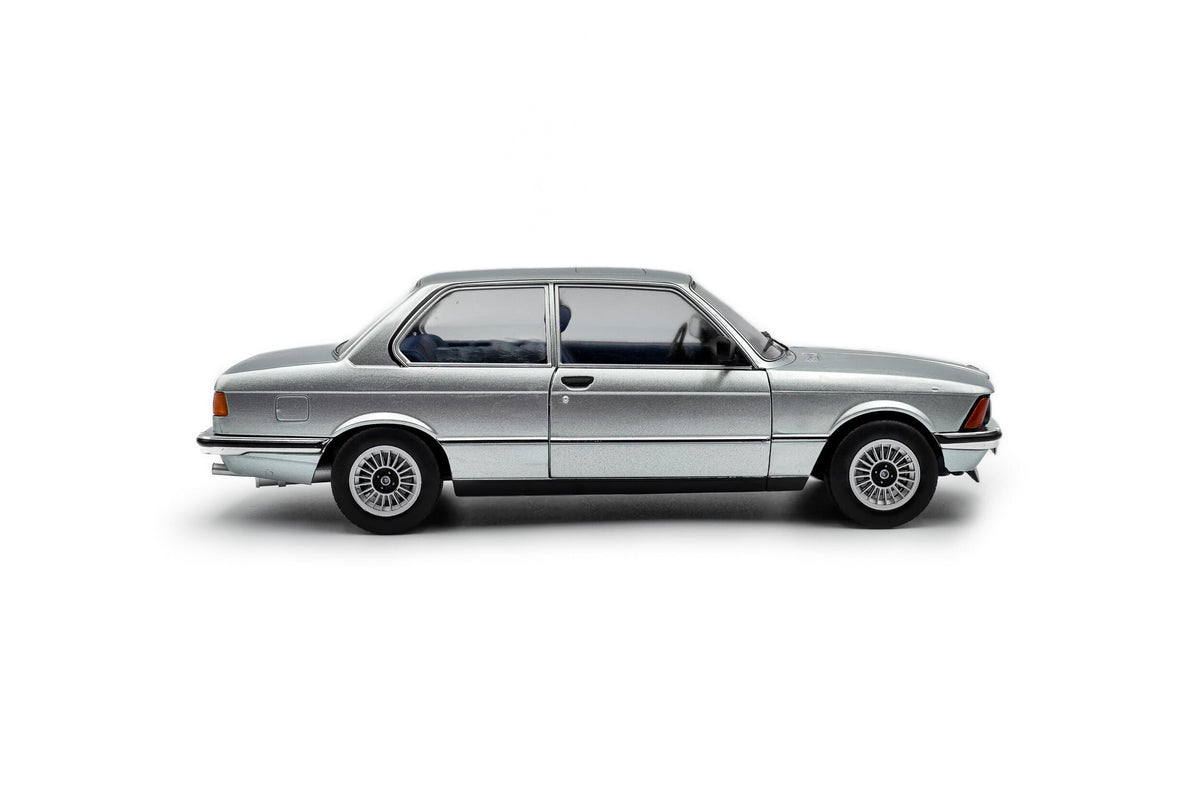 Solido S1812801 Voiture miniature collection 1/18 BMW E21 323i – Saphirblau Metallic – 1980