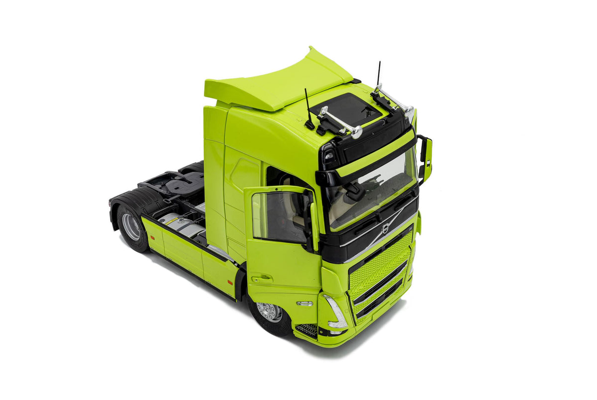 Solido S2400107 Camion miniature collection 1/24 Volvo FH Globetrotter XL Neon vert 2023