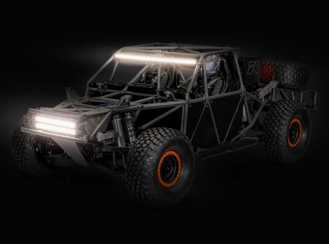 Traxxas UDR FOX Unlimited Desert Racer 4WD avec leds 85086-4 - Breizh Modélisme.