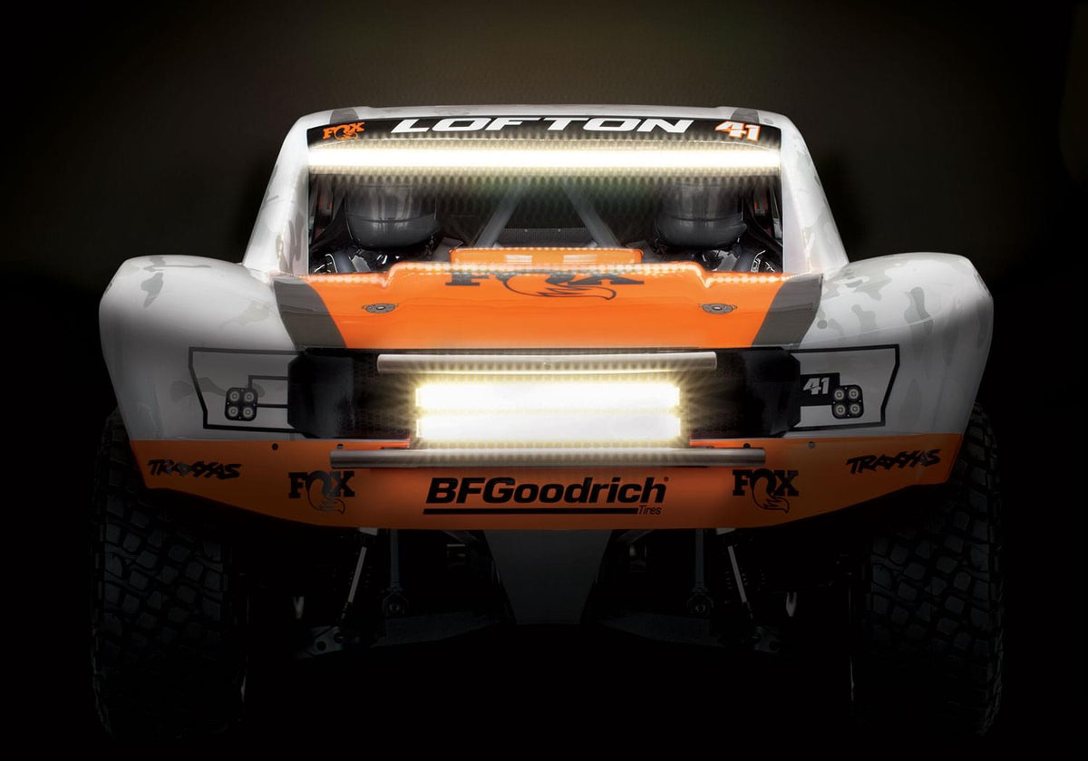 Traxxas UDR Unlimited Desert Racer 4WD avec leds 85086-4 - Breizh Modélisme.