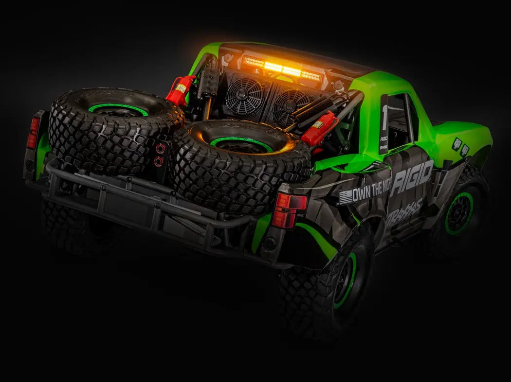 Traxxas UDR Unlimited Desert Racer 4WD avec leds 85086-4 vert - Breizh Modélisme.